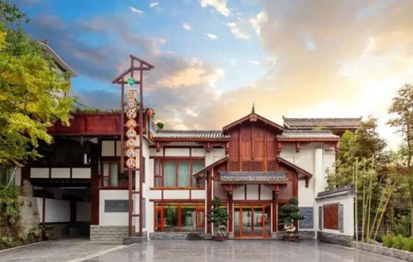 �Ĵ��ɶ����ɽ����������Ȫ�Ƶ�ͷ�ϴԡ��Ȫ